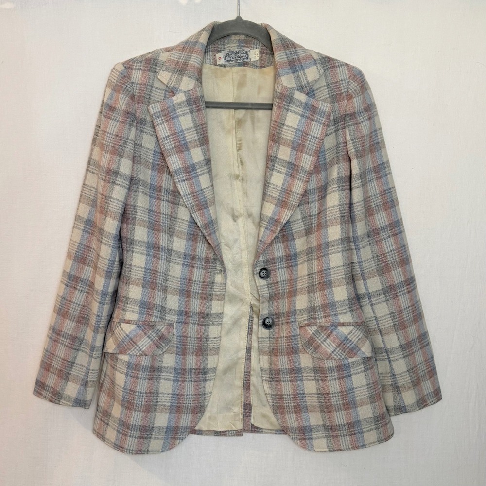 Vintage The Villager Plaid Blazer Blue Tan Red Two Button Flap Pockets Size 8